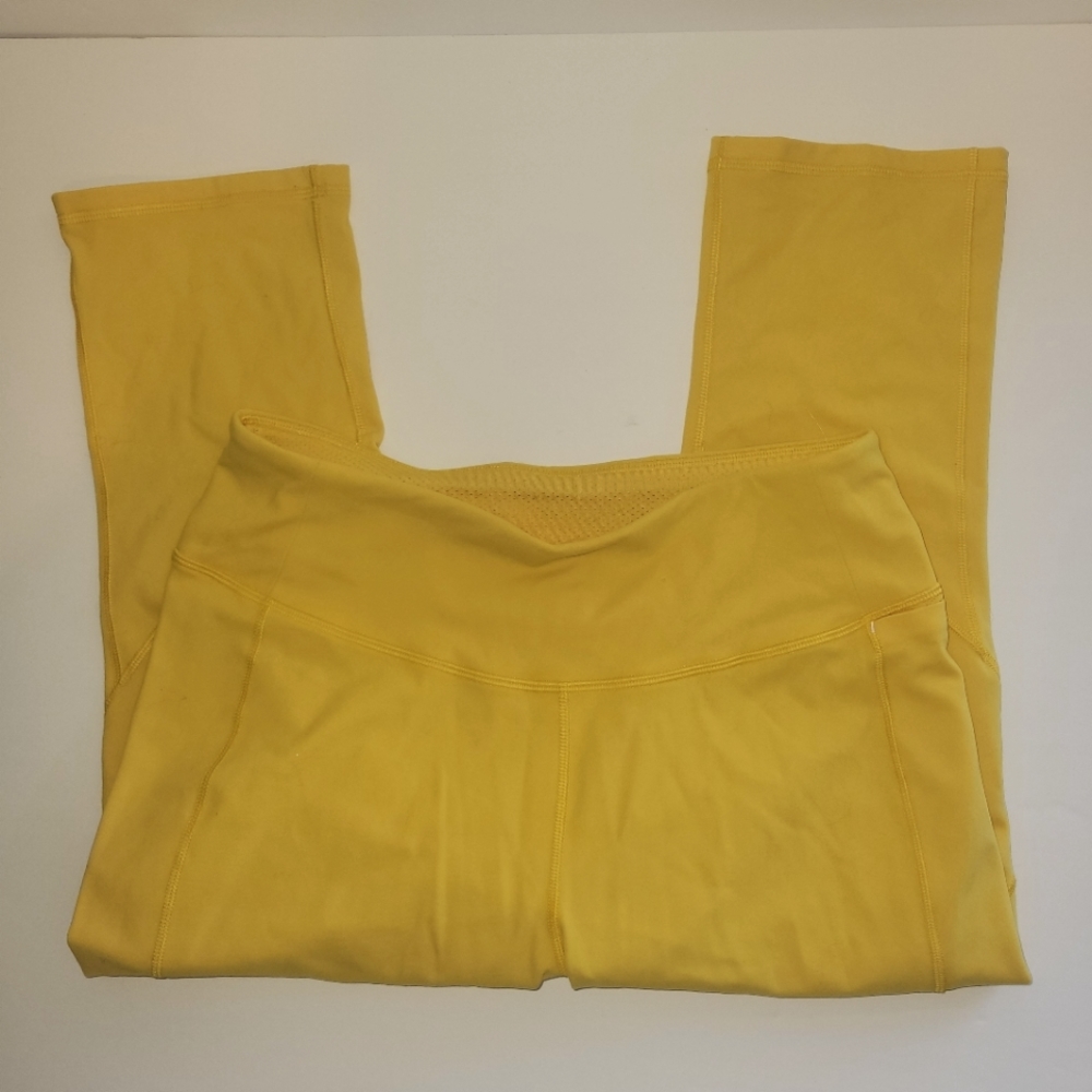 Calia by Carrie Underwood Yellow Cropped 3/4 Legging - Picture 2 of 5